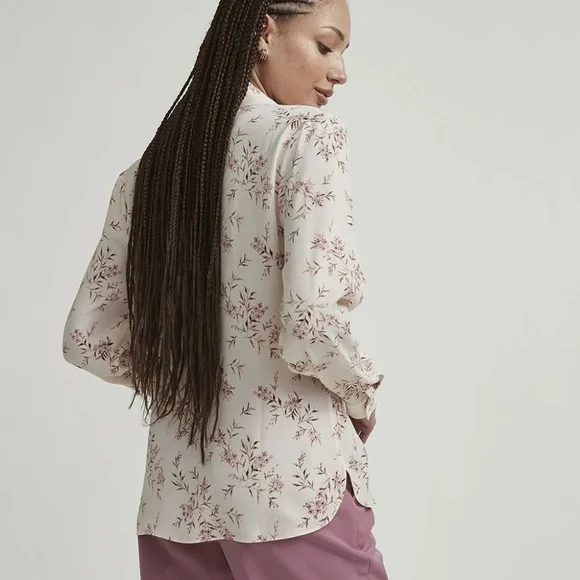 RW&CO Twist Twill Buttondown Long Sleeve Blouse - Picture 2 of 4